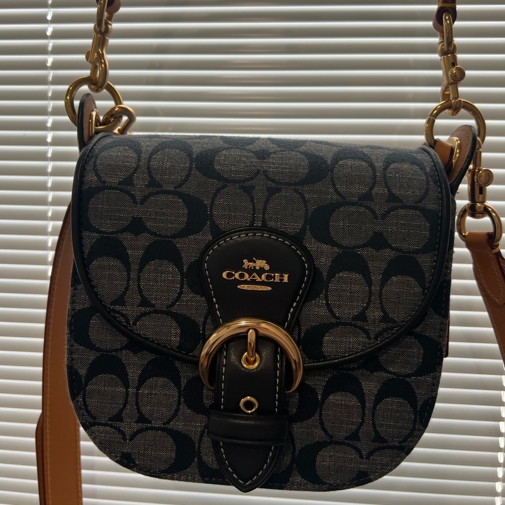 Brand New never used Coach bag